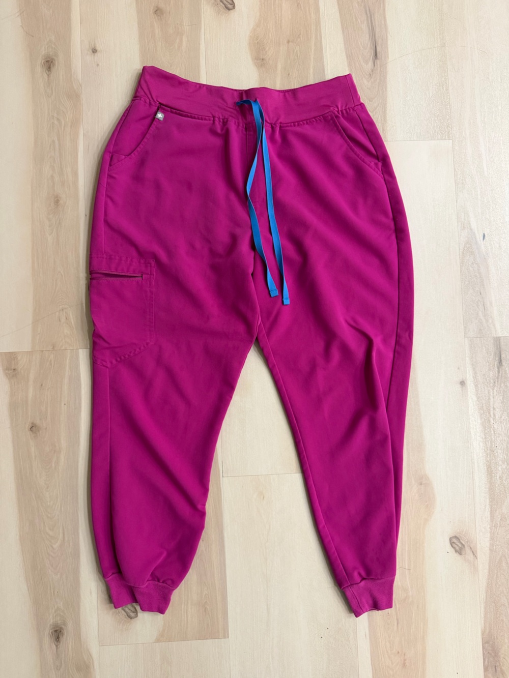 Figs high waisted Zamora jogger scrub pants petite